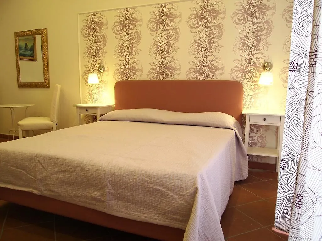 La Dimora Della Regina Bed & Breakfast Naples